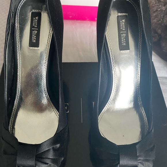 White House Black Market women’s size 11 Black Pump - Picture 2 of 5